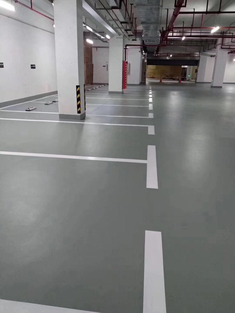 地坪工程是指在工业和商业建筑中对地面进行设计、施工及维护的一系列专业活动。今天,我们就通过访谈记录的形式来深入了解一下什么是地坪工程。